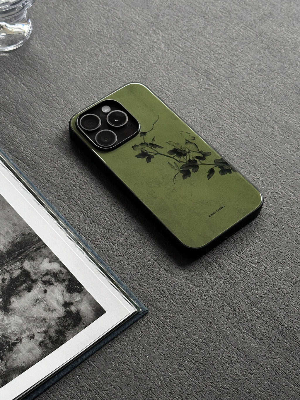 Green Flower Branch N1112