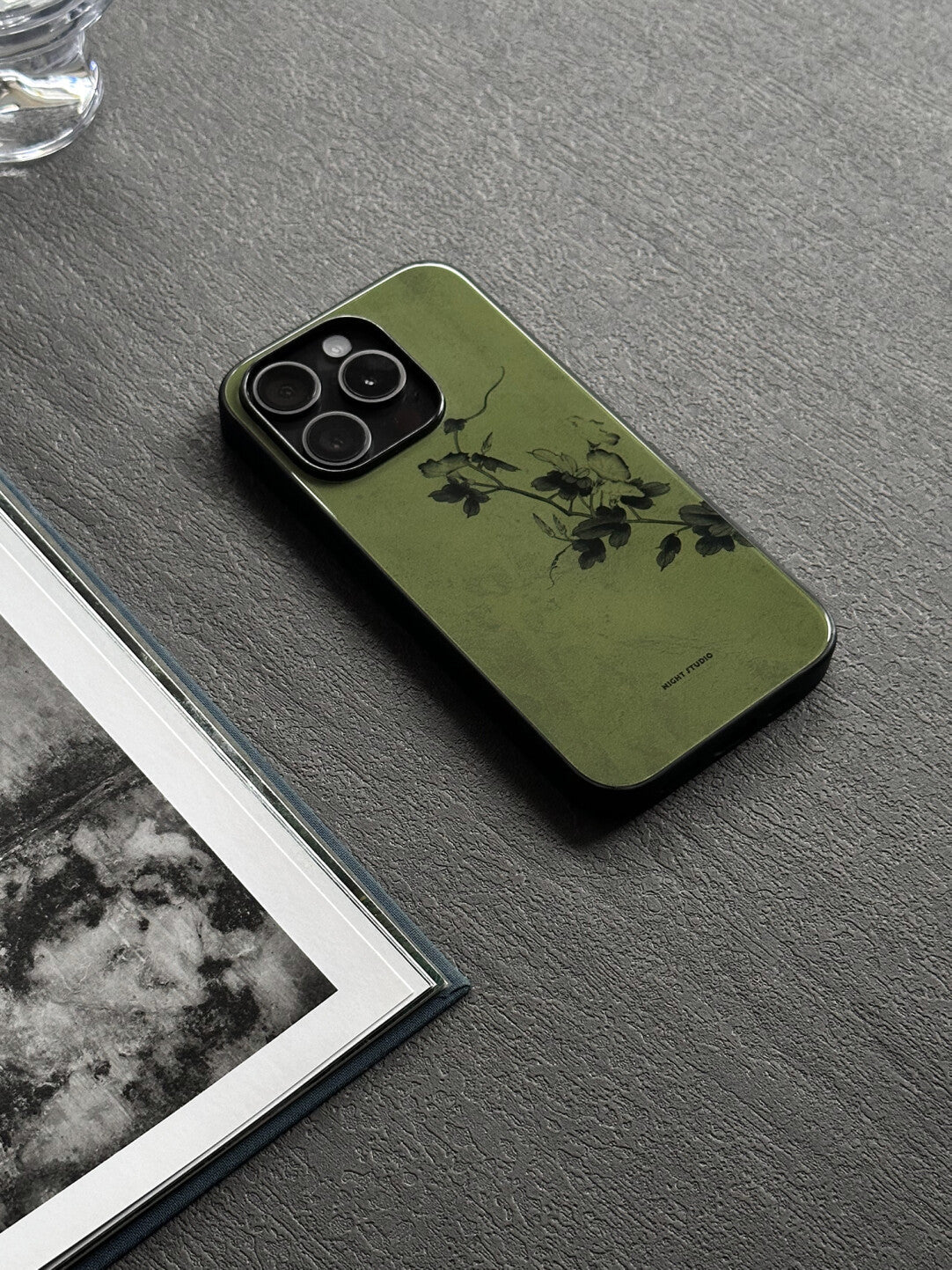 Green Flower Branch N1112