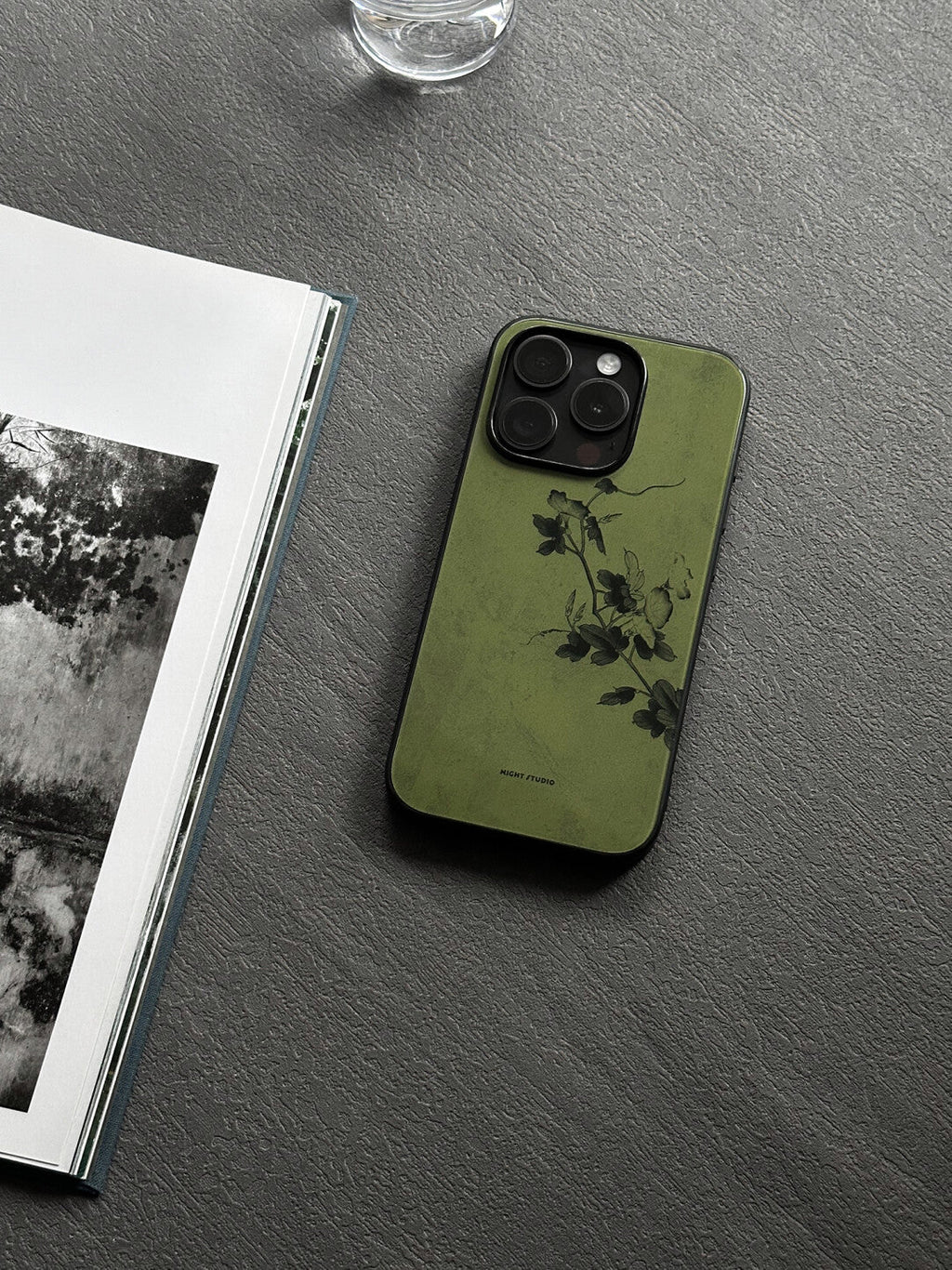 Green Flower Branch N1112