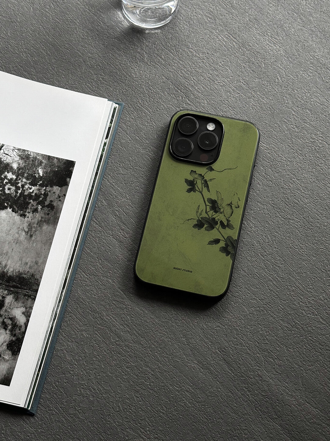 Green Flower Branch N1112